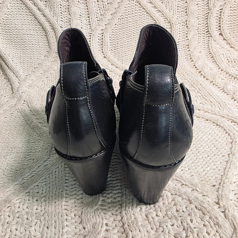 Cole Haan NikeAir Black Leather Wedge Ankle Boots Booties Women 9.5‎ B PRISTINE